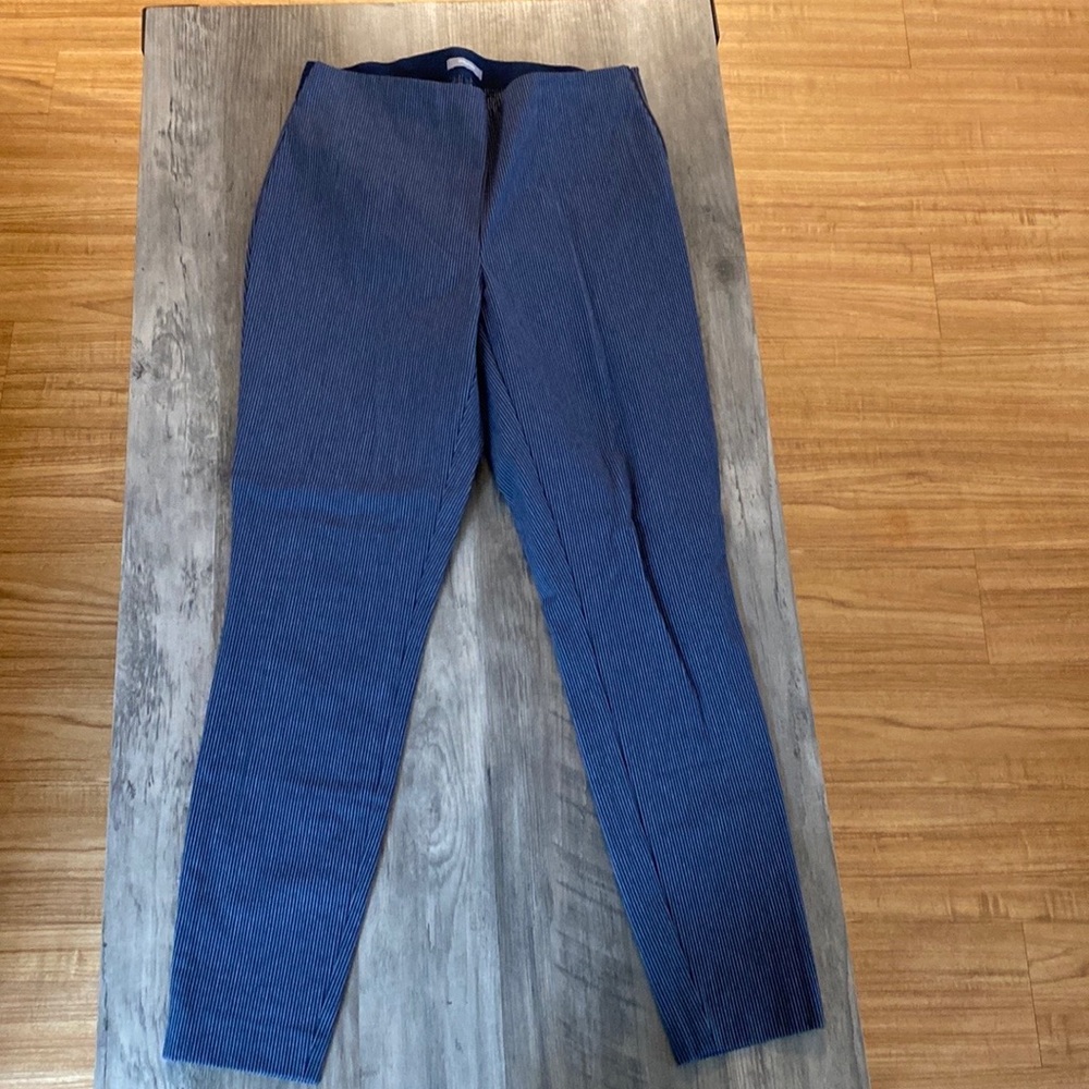 Maurices side zip pinstripe skinny ankle pants size 6